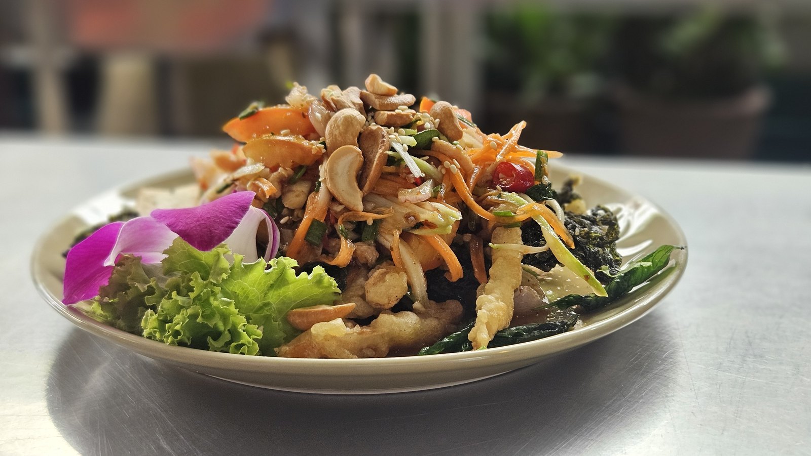 Thai tempura salad