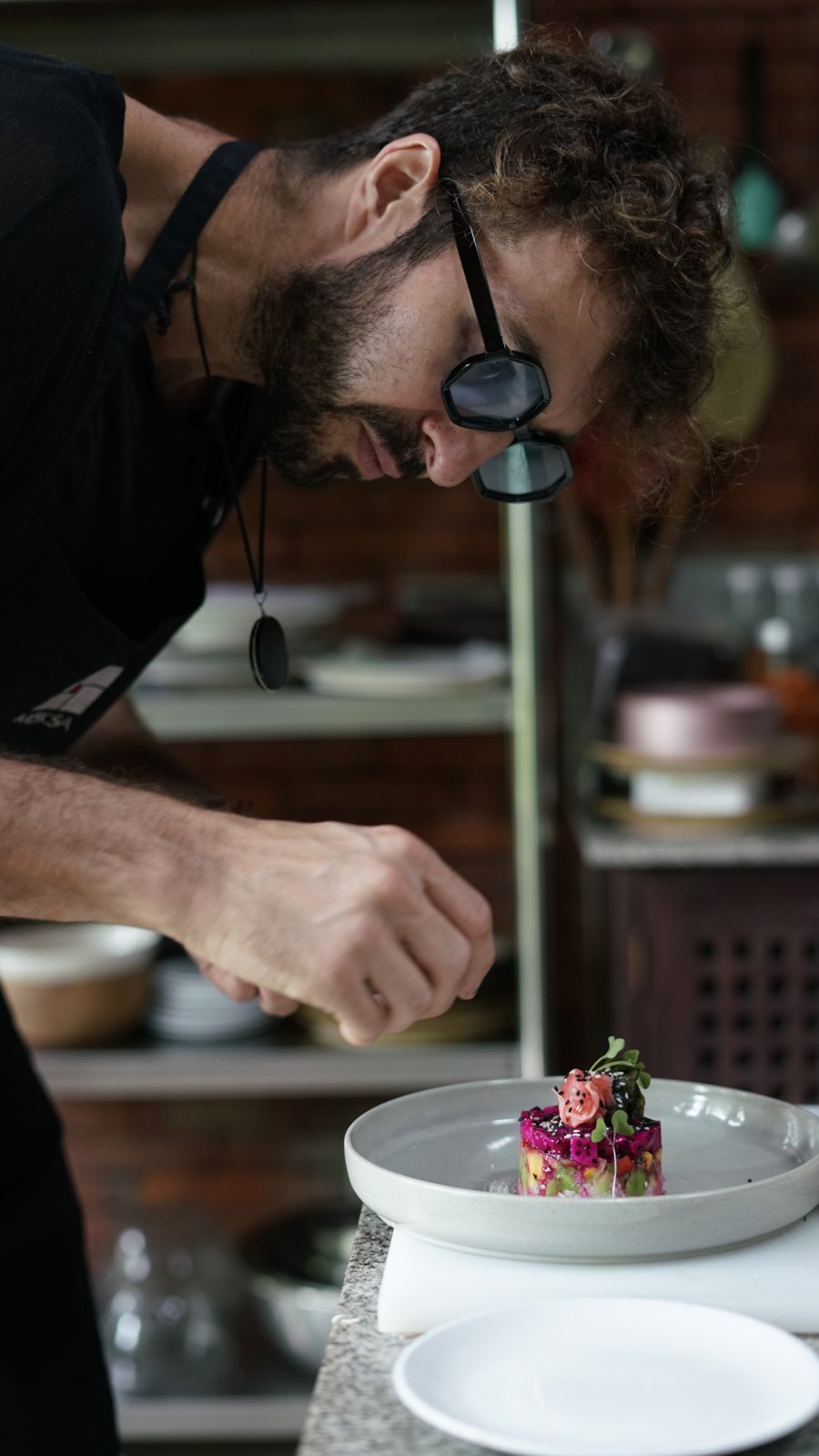 Chef Elliot plating, close