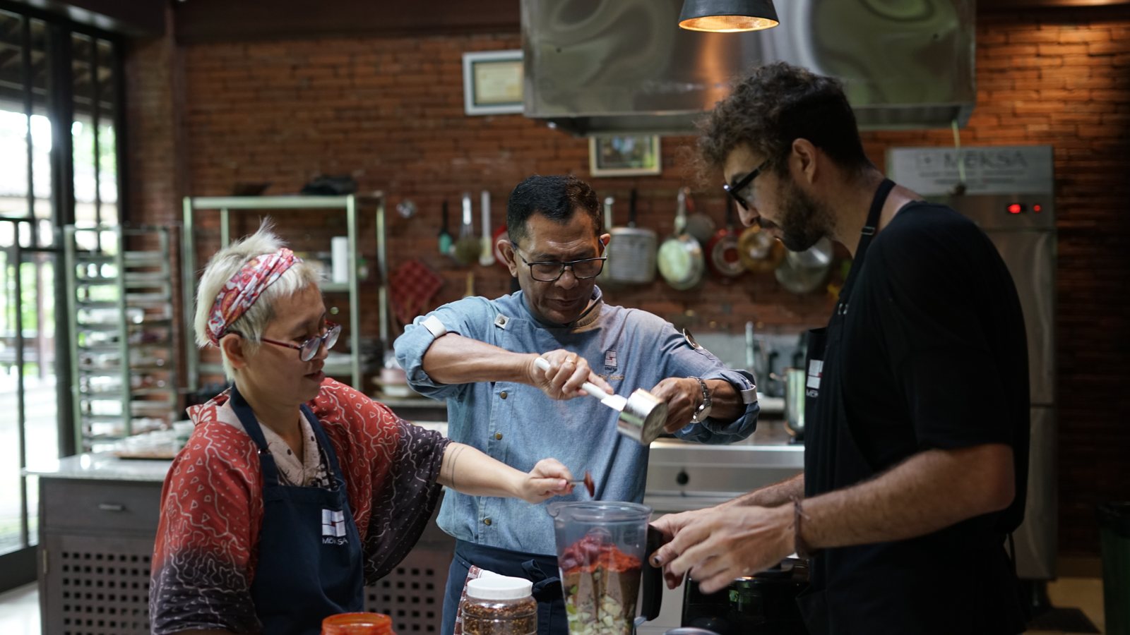 Prep, blending and plating in the academy