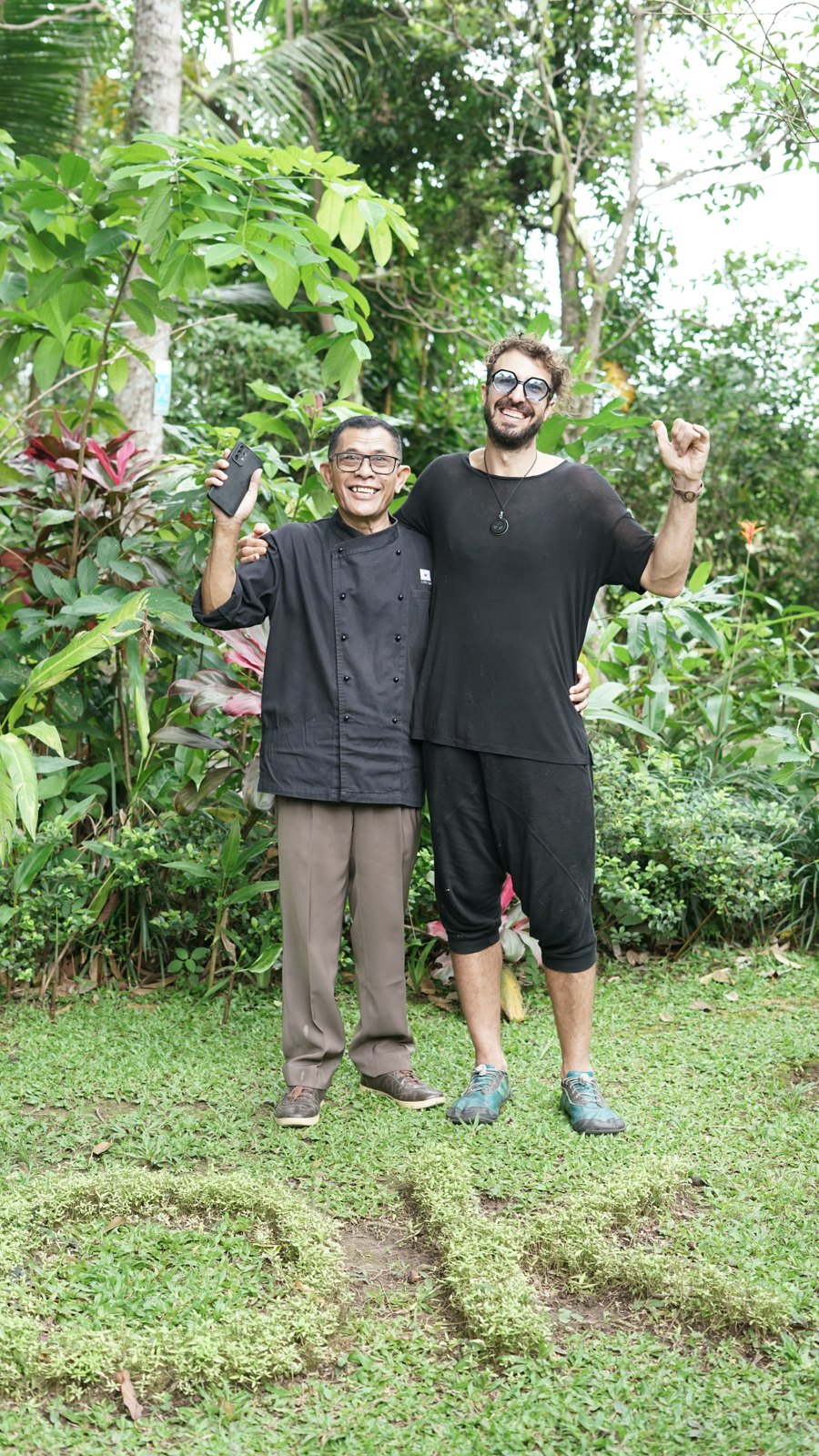 Chef Elliot and Chef Made Runatha in the Moksa garden