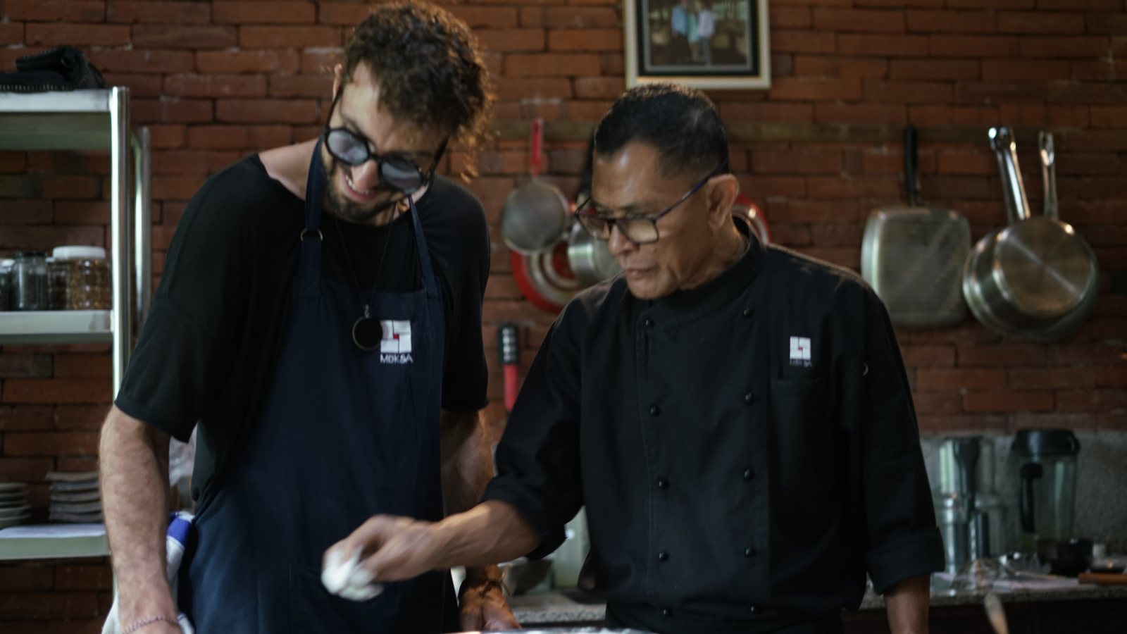 Chef Elliot cooking at Moksa